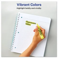 Avery HI-LITER Desk-Style Chisel Tip Highlighters - Fluorescent Yellow Ink/Black Barrel (200/Box)
