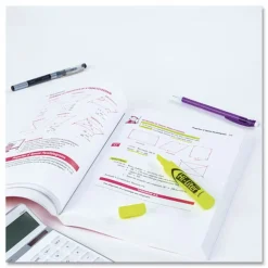 Avery HI-LITER Desk-Style Chisel Tip Highlighters - Fluorescent Yellow Ink/Black Barrel (200/Box)