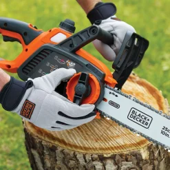 Black & Decker 20V MAX 2.0 Ah Li-Ion 10 in. Chainsaw