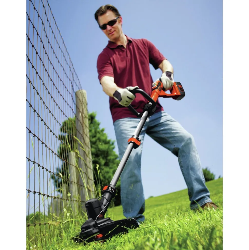 Black & Decker 40V MAX Lithium-Ion Cordless String Trimmer/Edger and Sweeper Combo Kit (1.5 Ah)