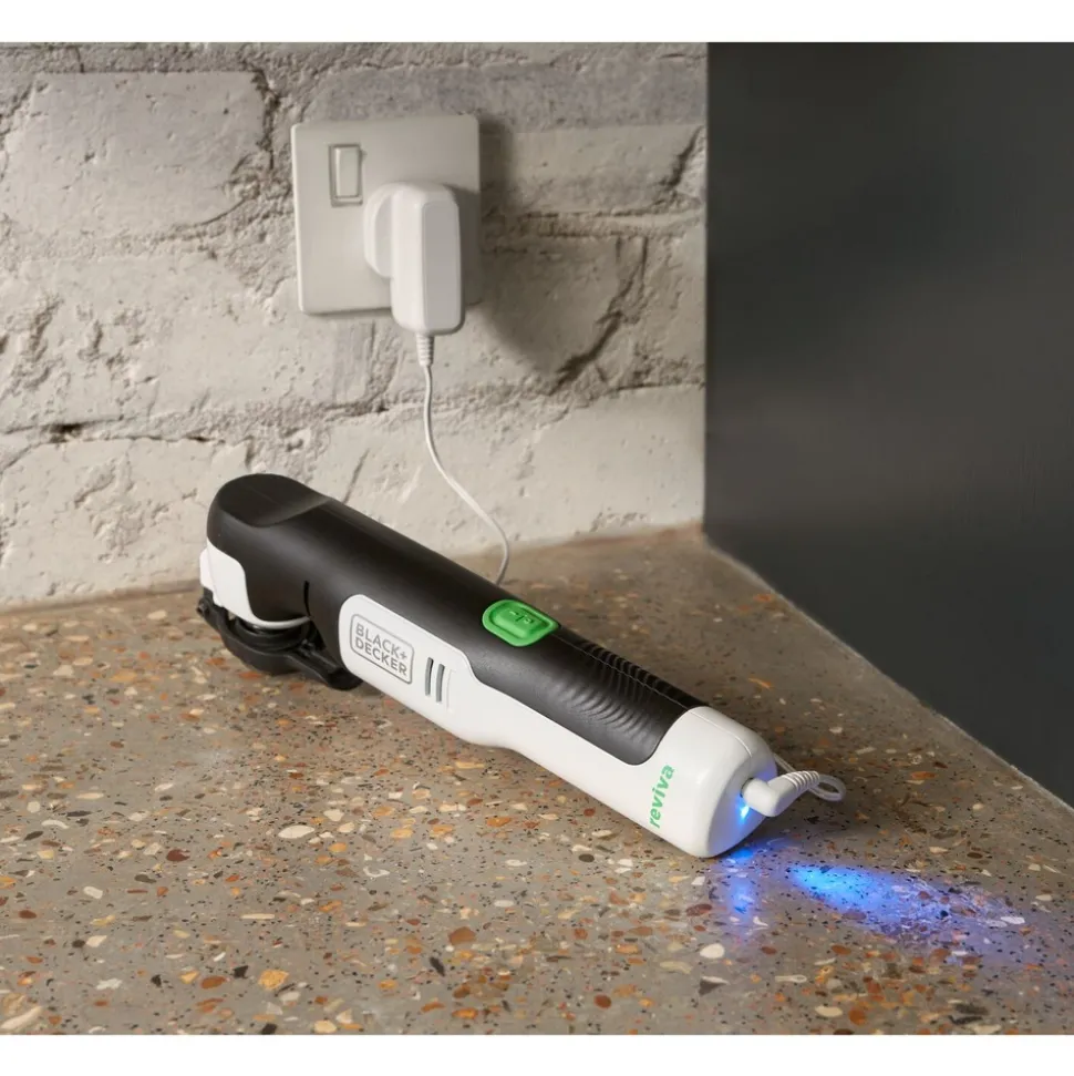 Black & Decker 12V MAX reviva Oscillating Multi-Tool Quick Blade