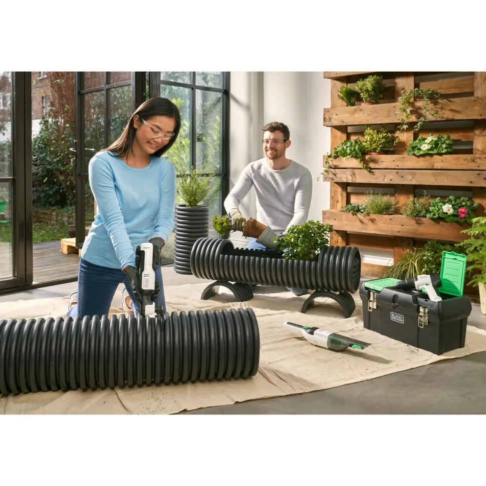 Black & Decker 12V MAX reviva Oscillating Multi-Tool Quick Blade