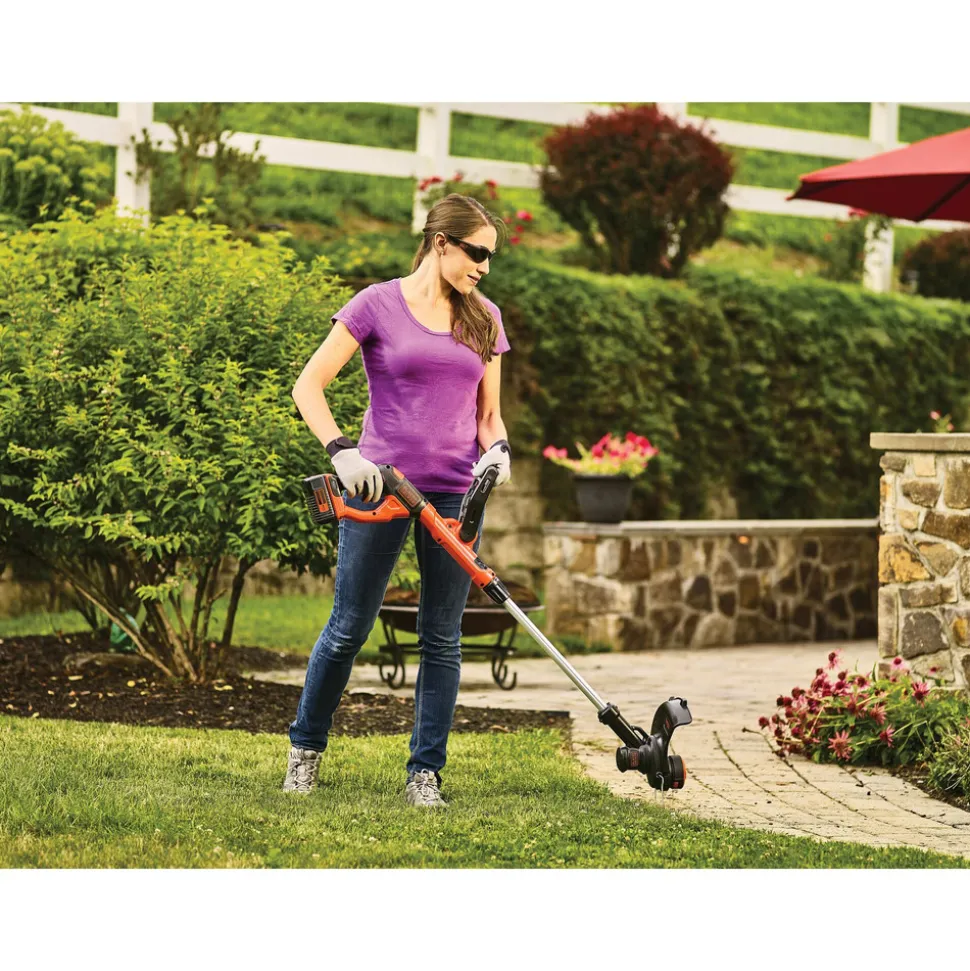 Black & Decker 40V MAX String Trimmer/Edger and Sweeper Combo Kit
