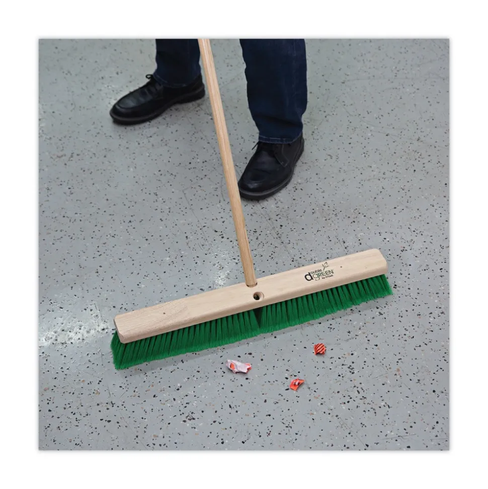 Boardwalk 0.94 in. x 60 in. Threaded End Lacquered Wood Broom Handle - Natural