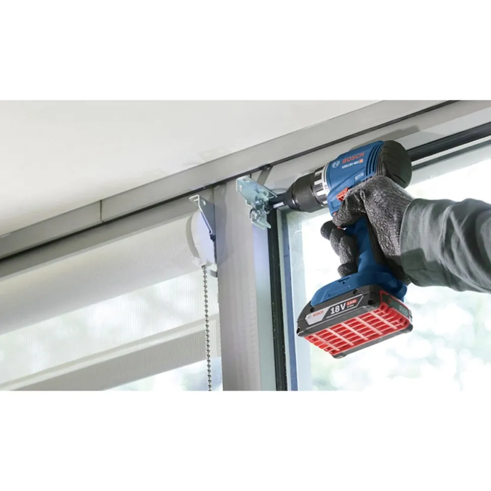 Bosch 18V Brushless Lithium-Ion 1/2 in. Cordless Compact Drill Driver Kit (2 Ah)