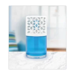 BRIGHT Air 4 oz. Max Scented Oil Air Freshener - Cool and Clean (6/Carton)