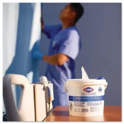 Clorox Healthcare 32621 6.75 in. x 9 in. 1-Ply Bleach Germicidal Disinfectant Wipes - Unscented/White (6/Carton)