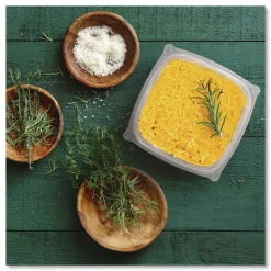 Dart 8.5 in. x 8.5 in. x 1.51 in. 8 oz. Square Plastic Bowls - Clear (504/Carton)