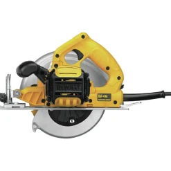 Dewalt 7-1/4 in. Lightweight Circular Saw Kit - DWE575