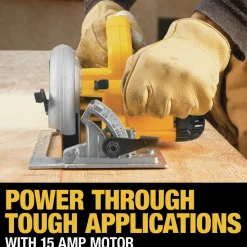 Dewalt 7-1/4 in. Lightweight Circular Saw Kit - DWE575