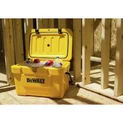 Dewalt 25 Quart Roto-Molded Insulated Lunch Box Cooler