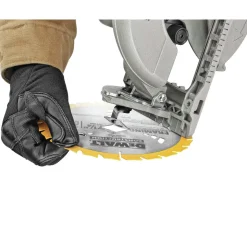 Dewalt 120V 15 Amp Brushed 7-1/4 in. Corded Worm Drive Circular Saw with Electric Brake