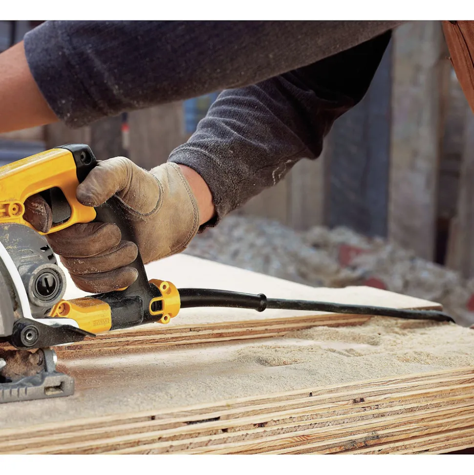 Dewalt 120V 15 Amp Brushed 7-1/4 in. Corded Worm Drive Circular Saw with Electric Brake