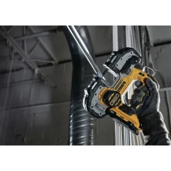 Dewalt 20V MAX ATOMIC Brushless Lithium-Ion 1-3/4 in. Cordless Band Saw Kit (4 Ah)