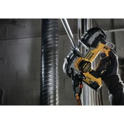 Dewalt 20V MAX ATOMIC Brushless Lithium-Ion 1-3/4 in. Cordless Band Saw Kit (4 Ah)