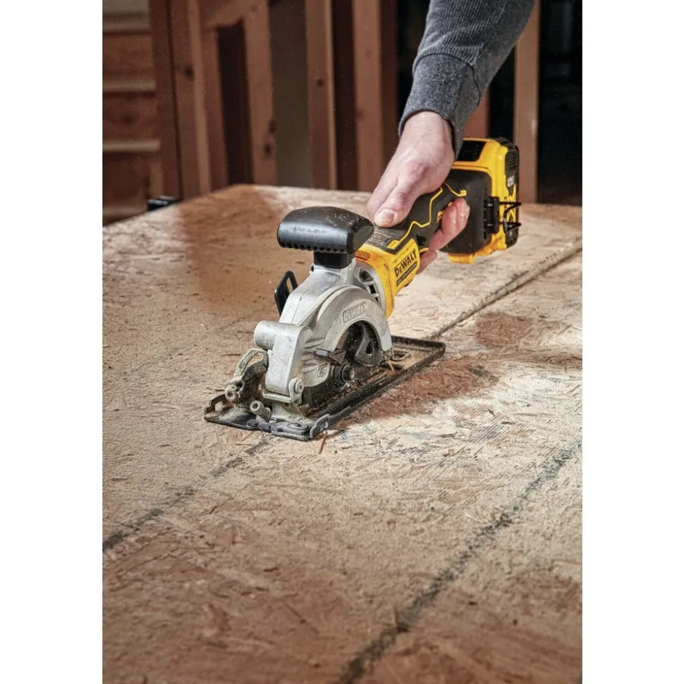 Dewalt 20V MAX ATOMIC Brushless 4-1/2 in. Cordless Circular Saw (Tool Only) - DCS571B