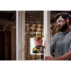 Dewalt 20V MAX Brushless Lithium-Ion 1/2 in. Cordless Hammer Drill Driver and 1/4 in. Impact Driver Kit (1.7 Ah)