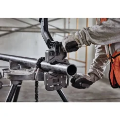 Dewalt 60V MAX FLEXVOLT Brushless Lithium-Ion Cordless Pipe Threader Kit with Die Heads and 2 Batteries (9 Ah)