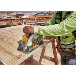 Dewalt 60V MAX FLEXVOLTBrushless Lithium-Ion 7-1/4 in. Cordless Worm Drive Style Saw (Tool Only)