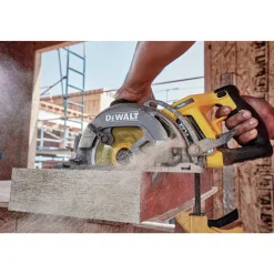 Dewalt 60V MAX FLEXVOLTBrushless Lithium-Ion 7-1/4 in. Cordless Worm Drive Style Saw (Tool Only)