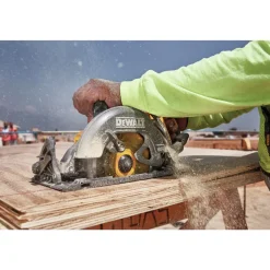 Dewalt 60V MAX FLEXVOLTBrushless Lithium-Ion 7-1/4 in. Cordless Worm Drive Style Saw (Tool Only)