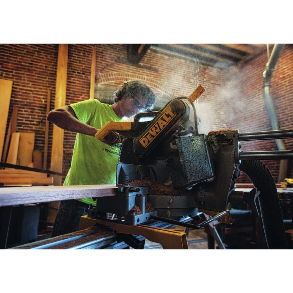 Dewalt 20V MAX Lithium-Ion Cordless 7 1/4 in. Sliding Miter Saw Kit (4 Ah)