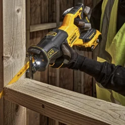 Dewalt 20V MAX XR Brushless Lithium-Ion Cordless Reciprocating Saw (Tool Only)