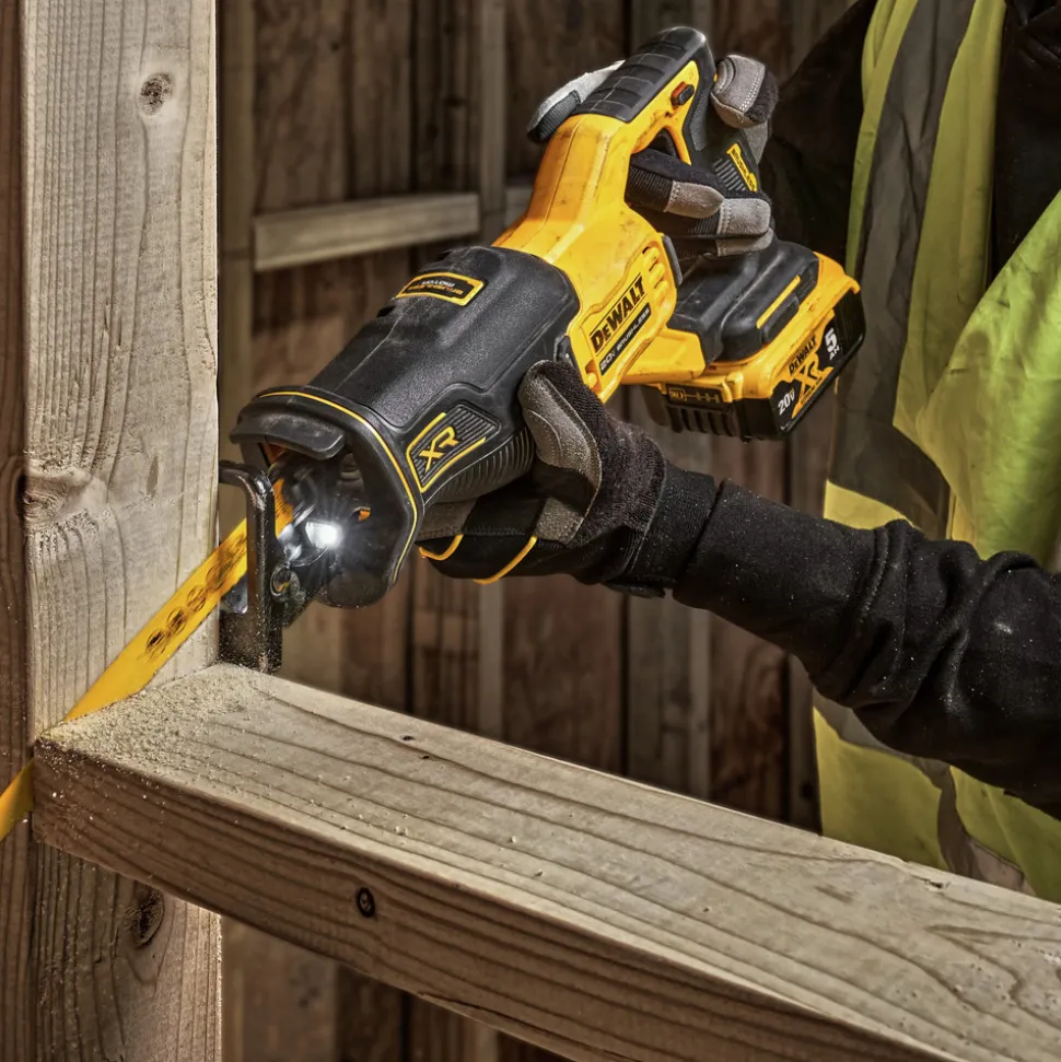 Dewalt 20V MAX XR Brushless Lithium-Ion Cordless Reciprocating Saw (Tool Only)
