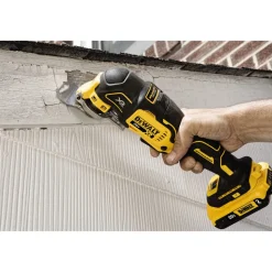 Dewalt 20V MAX XR Brushless Lithium-Ion 3-Speed Cordless Oscillating Tool (Tool Only)
