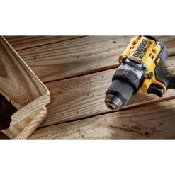 Dewalt 20V XR Brushless Lithium-Ion 1/2 in. Cordless Drill Driver Kit with 2 Batteries (2 Ah)