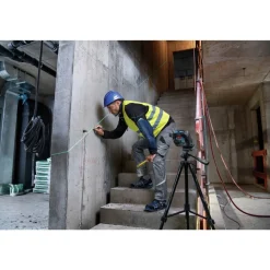 Factory Reconditioned Bosch Green-Beam Self-Leveling Cross-Line Laser with Plumb Points