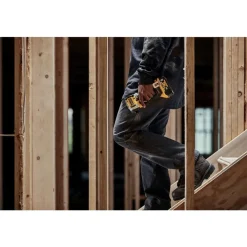 Factory Reconditioned Dewalt 20V MAX ATOMIC Brushless 3-Speed Lithium-Ion 1/4 in. Cordless Impact Driver Kit (5 Ah)