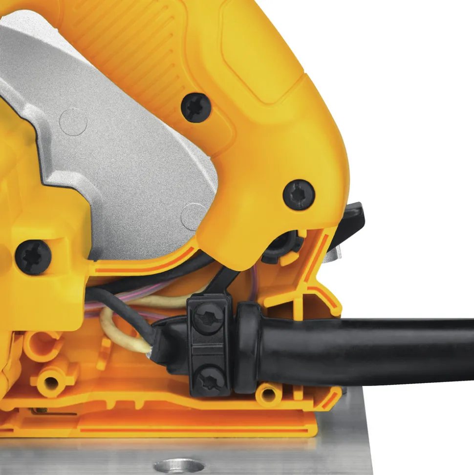 Factory Reconditioned Dewalt 7-1/4 in. Lightweight Corded Circular Saw Kit