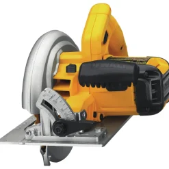 Factory Reconditioned Dewalt 7-1/4 in. Lightweight Corded Circular Saw Kit