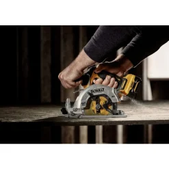 Factory Reconditioned Dewalt 12V MAX XTREME Brushless Lithium-Ion 5-3/8 in. Cordless Circular Saw (Tool Only)