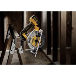 Factory Reconditioned Dewalt 12V MAX XTREME Brushless Lithium-Ion 5-3/8 in. Cordless Circular Saw (Tool Only)