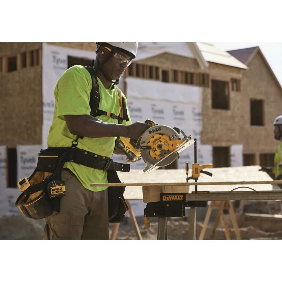 Factory Reconditioned Dewalt 20V MAX XR Lithium-Ion Brushless 7-1/4 in. Cordless Circular Saw (Tool Only)