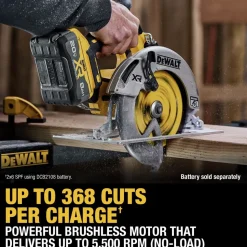 Factory Reconditioned Dewalt 20V MAX XR Lithium-Ion Brushless 7-1/4 in. Cordless Circular Saw (Tool Only)