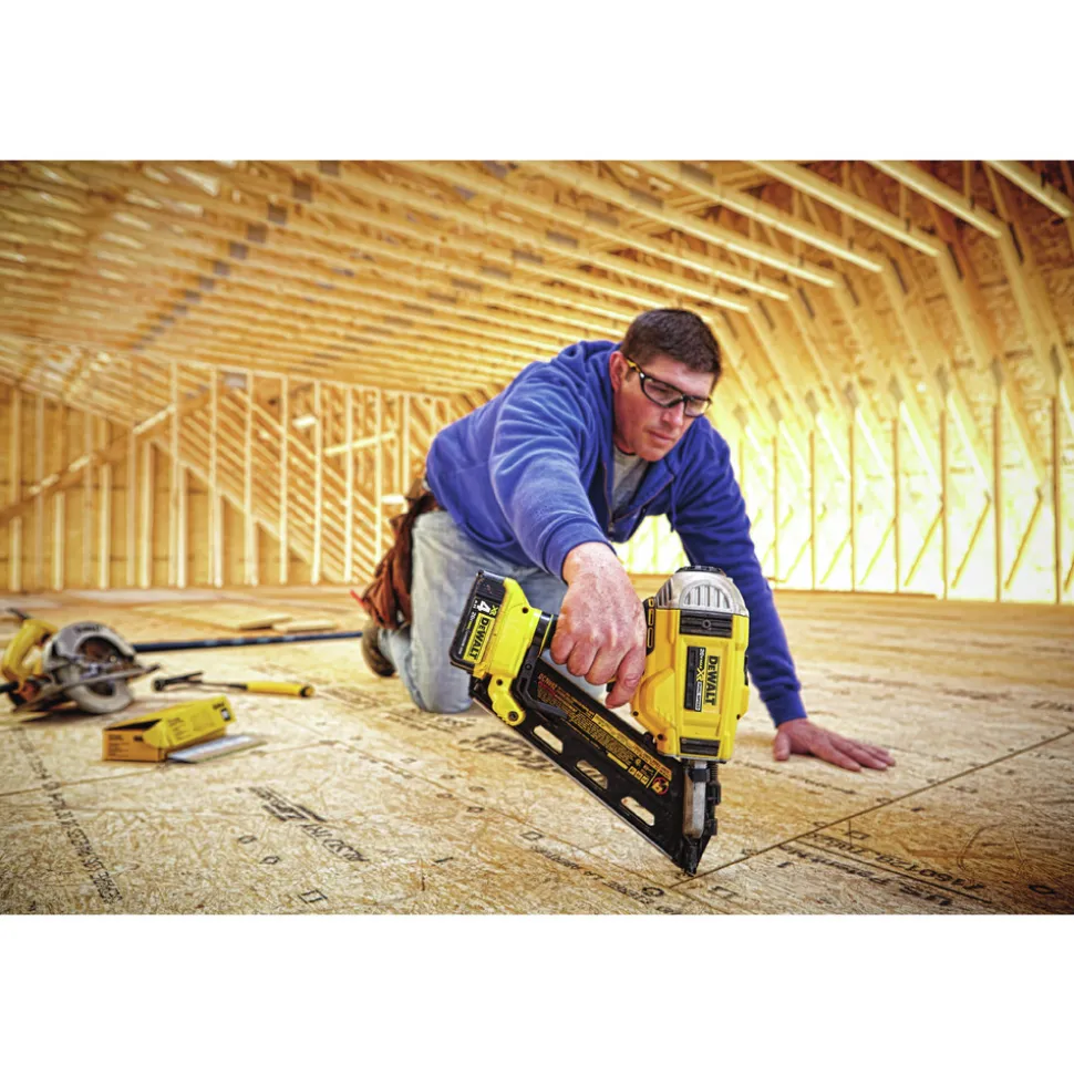Factory Reconditioned Dewalt 20V MAX XR Dual Speed Lithium-Ion 30 Degrees Cordless Paper Collated Framing Nailer Kit (4 Ah)