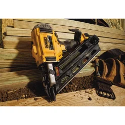 Factory Reconditioned Dewalt 20V MAX XR Dual Speed Lithium-Ion 30 Degrees Cordless Paper Collated Framing Nailer Kit (4 Ah)