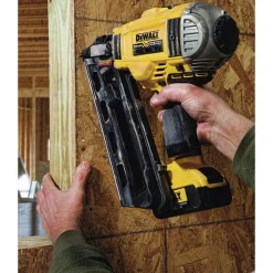 Factory Reconditioned Dewalt 20V MAX XR Dual Speed Lithium-Ion 30 Degrees Cordless Paper Collated Framing Nailer Kit (4 Ah)
