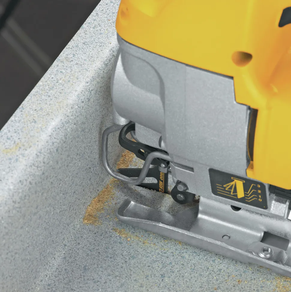 Factory Reconditioned Dewalt 5.5 Amp 1 in. Compact Jigsaw Kit