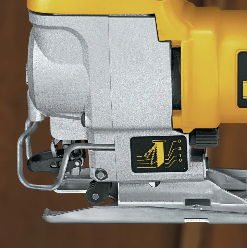 Factory Reconditioned Dewalt 5.5 Amp 1 in. Compact Jigsaw Kit