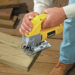 Factory Reconditioned Dewalt 5.5 Amp 1 in. Compact Jigsaw Kit