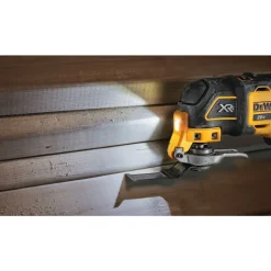 Factory Reconditioned Dewalt 20V MAX XR Brushless Lithium-Ion Cordless Oscillating Multi-Tool Kit (1.5 Ah)