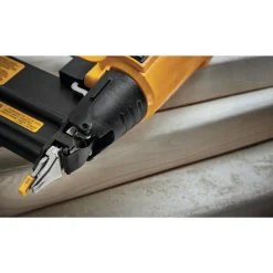 Factory Reconditioned Dewalt 18 Gauge 2-1/8 in. Pneumatic Brad Nailer and 0.9 HP 6 Gallon Oil-Free Pancake Compressor Combo Kit