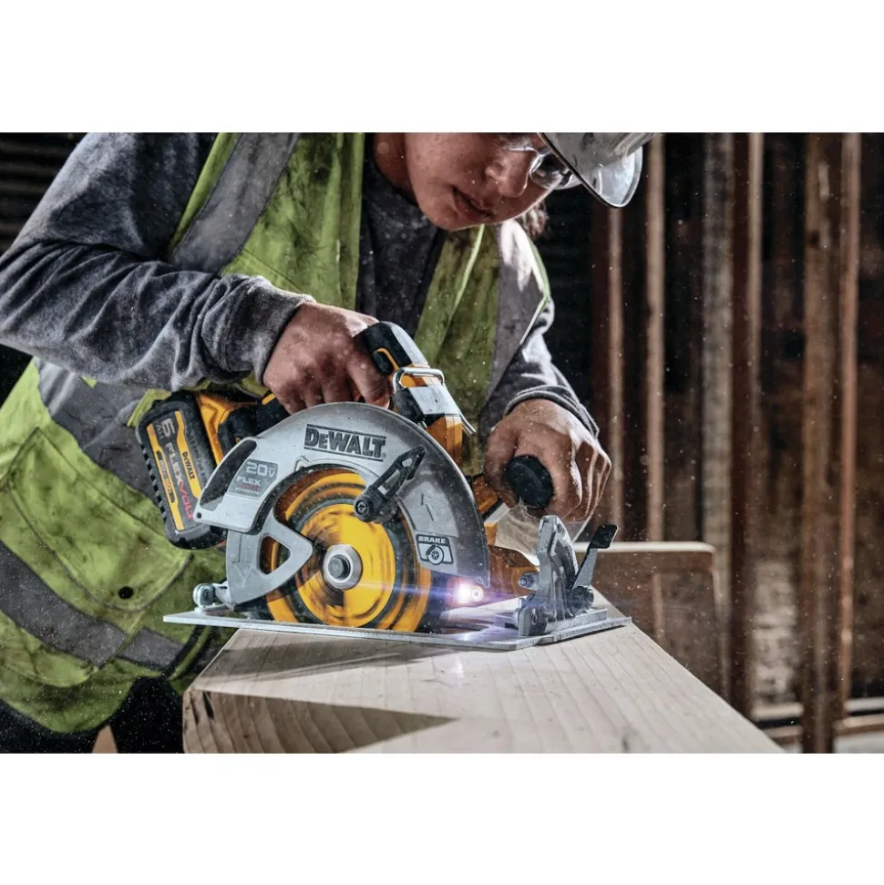 Factory Reconditioned Dewalt 20V MAX Brushless Lithium-Ion 7-1/4 in. Cordless Circular Saw with FLEXVOLT ADVANTAGE (Tool Only)