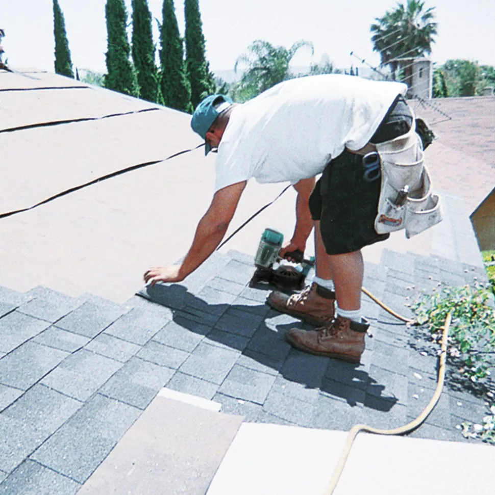 Factory Reconditioned Makita 1-3/4 in. Coil Roofing Nailer