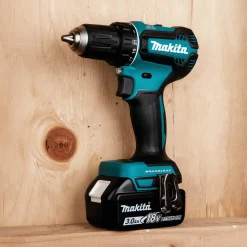 Factory Reconditioned Makita 18V LXT Brushless Lithium-Ion 1/2 in. Cordless Compact Drill Driver Kit (3 Ah)