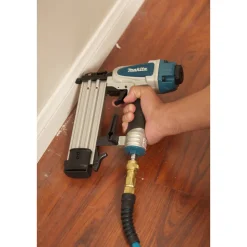 Factory Reconditioned Makita 18 Gauge 2 in. Brad Nailer Kit